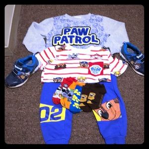 4T Paw Patrol Sweat Suit tee socks and sneaks!